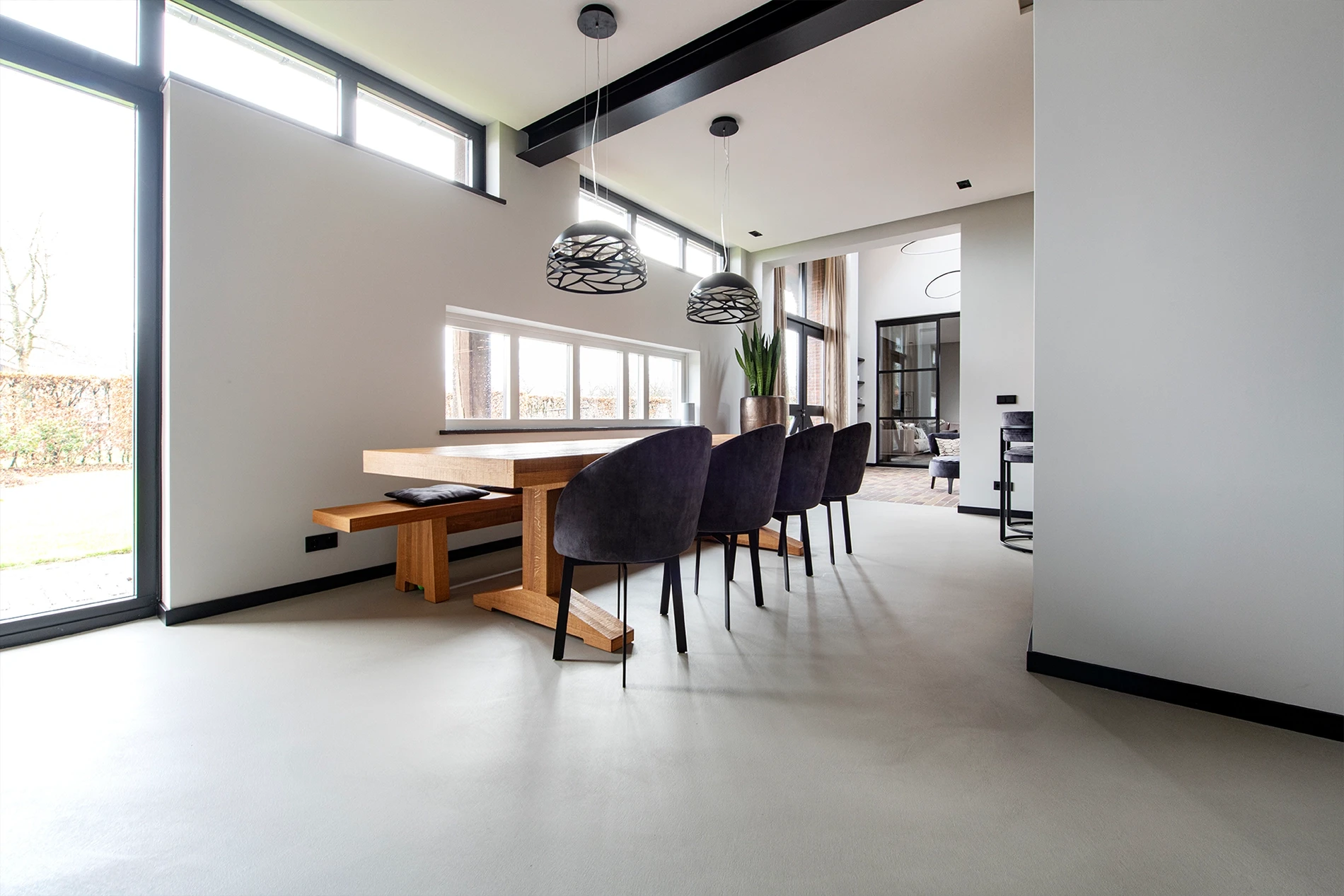 Premium Leef-Beton vloer (kleur: Fossil) in gerenoveerde woonboerderij in Sint-Oedenrode4
